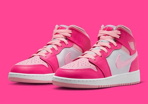 air jordan 1 pink women.